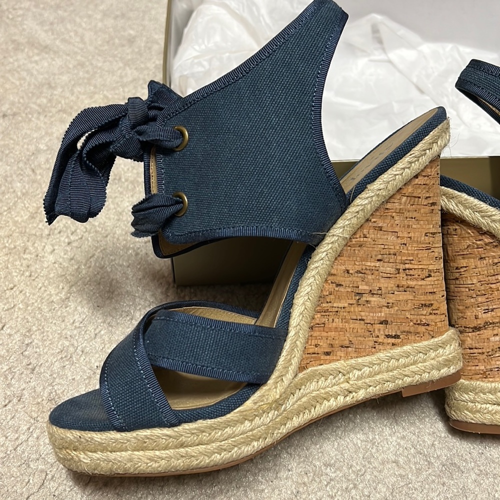 Levity Denim Blue platform shoes